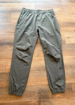 Abercrombie & Fitch Women’s Olive Track Joggers Size M thumbnail 1