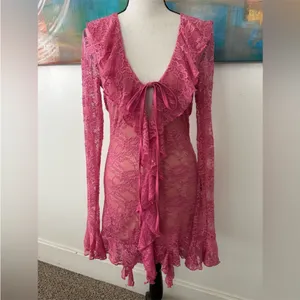 $89 NWOT Edikted Josephine Ruffle Lace Mini Dress XS thumbnail 5