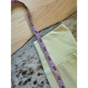 VUORI Daily Form Leggings In Lemongrass Size Small thumbnail 6
