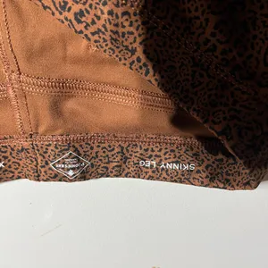 St John Bay (Xl) Cheetah Print Pull On Pants With Tummy Control‎ Panel Preowned thumbnail 4