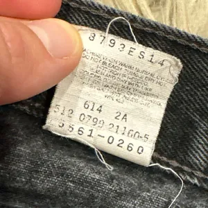 Levis vintage cutoff 560 shorts size 12 thumbnail 3
