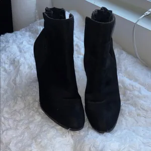 Impo Odelina Black Faux Suede Ankle Boots Size 7 thumbnail 3