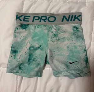 Nike Pros thumbnail 1
