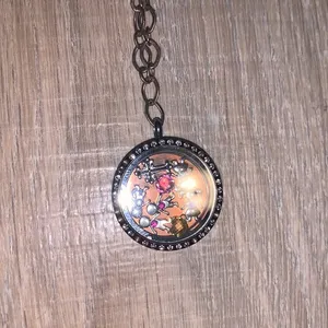 Origami Owl silver sequined necklace thumbnail 1