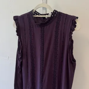LOFT Purple Sleeveless Eyelet Embroidered Ruffle Blouse Plum Large Whimsical thumbnail 3