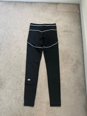 *Black* Alo Yoga Bra & Leggings thumbnail 4