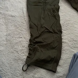 Lululemon Dance Studio Mid-Rise Cropped Pants thumbnail 4