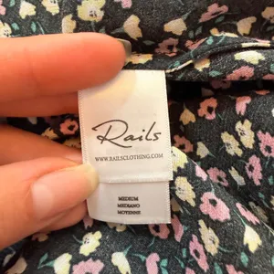 Rails Womens Black Ditsy Floral V-Neck Sleeveless Maxi Slip Dress Size Medium thumbnail 8