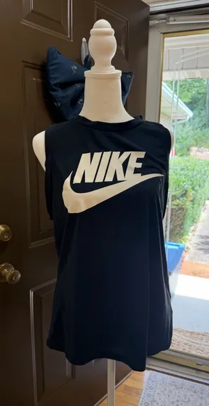 Nike Tank  thumbnail 1