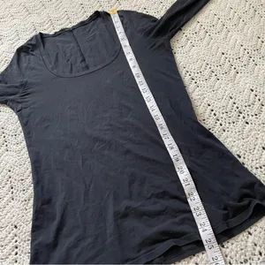 Lululemon Scoop Neck Long Sleeve TShirt Black (XSmall) thumbnail 3
