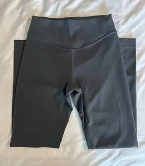 Lululemon Leggings thumbnail 1