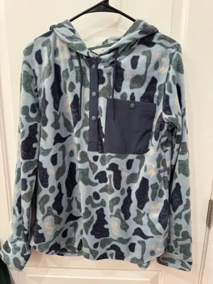 Bass Pro Shops Ascend Pullover thumbnail 1