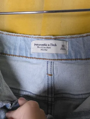 Abercrombie & Fitch Mid Rise A-Line Short thumbnail 4