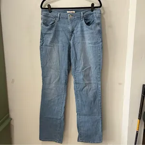 Levi's 505 Straight Leg Women's size 14‎ Regular Wash Blue Denim Jeans W34 L42 thumbnail 5