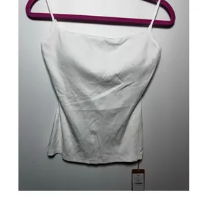 OGL Move White Ribbed Built-In Bra Tank Top Brami Size Medium M New NWT thumbnail 2