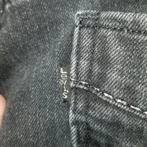 Levi's 505 Straight Leg Jeans Women's Size 12M Soft Black Stretch Denim Mid-rise thumbnail 10