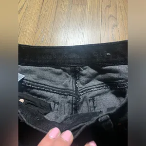 American eagle 2 90’s boyfriend jeans thumbnail 6