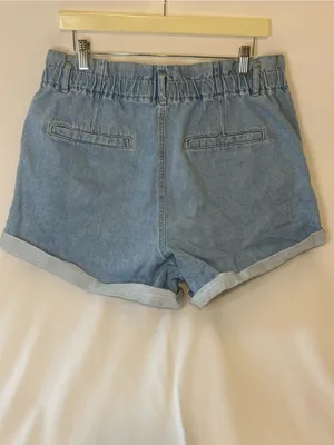 Garage Women’s Size 13 Paper Bag Waist Cuffed Hem Trouser Denim Shorts thumbnail 2
