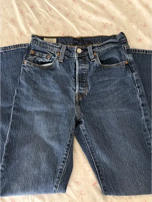 Levi’s Jeans 501 High-Rise Straight Leg thumbnail 2