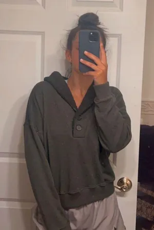 American Eagle Outfitters Sweatshirt thumbnail 1