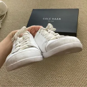 Cole Haan Vegan Leather Low-top White Fashion Sneakers Women’s Size 8 GUC thumbnail 5