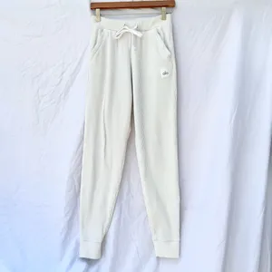 Alo Yoga | Xxs Muse Sweatshirt In Ivory Ribbed Jogger High Rise Ankle thumbnail 6