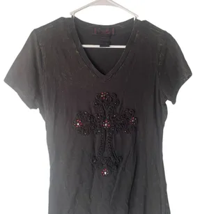 Cowgirl Legend‎ Size Medium Rodeo Hustler Grunge Cross Bling Black T Shirt thumbnail 1