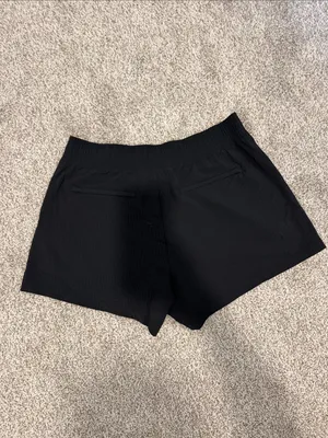 Athleta - Black textured Brooklyn Shorts- 10 thumbnail 3