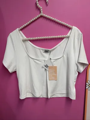 NWT Tiger Mist arti White Scoop-Neck Crop Top thumbnail 2