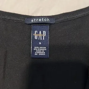 Gap size small black sleeveless ruffle neck knit top GUC thumbnail 4
