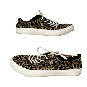 LAMO Leopard Print Women’s 8 Leopard Print‎ Canvas Lace-Up Shoes thumbnail 1