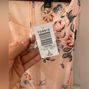 Torrid blouse size 2 thumbnail 6