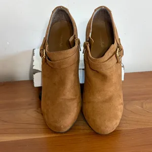 American Eagle Womens Cognac Faux Suede Buckle Ankle‎ Booties Block Heel Size 7 thumbnail 3