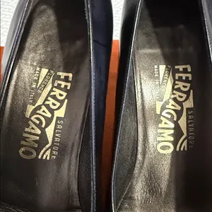 Salvatore Ferragamo Women's Black Courts size 10AA thumbnail 6