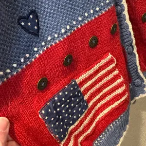 Koret City Blues Patriotic USA Flag Cardigan Americana Stars Hearts Knit Top thumbnail 2