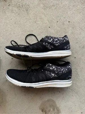 ASICS Gel Fit Sana 2 Women’s Training Shoes Black White Size 8 Athletic Sneakers thumbnail 2
