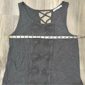 Maurices Gray Sleeveless Criss-Cross Back Shirt Crochet Detail Tank Top Size L thumbnail 3