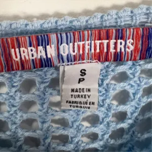 Urban Outfitters Chloe Color Block Cropped Open Knit Crochet Sweater Size Small thumbnail 5