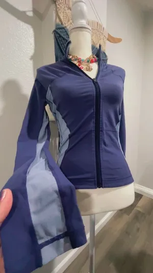 Lululemon athletica forme jacket thumbnail 1