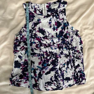 Olive and Oak Abstract Print Purple Blue White Sleeveless Blouse Size Medium thumbnail 10