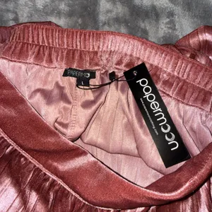 Papermoon Pleated Velvet Pull On Midi Skirt Womens L Pink Rose Shimmer Coquette thumbnail 2