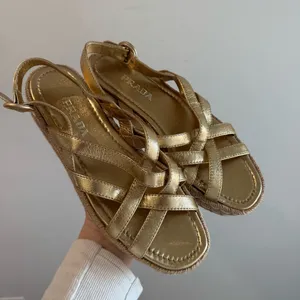 Prada Strappy Gold Leather Platform Espadrilles‎ Size 37.5 thumbnail 3