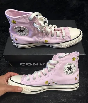 CONVERSE Ctas Hi top pink floral embroidered lace up shoes sneakers sz 8.5 new thumbnail 1