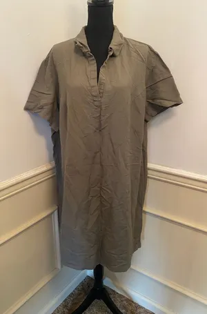Avenue Linen Blend V-Neck Shift Tunic Dress Short Sleeve Olive Khaki Lagenlook thumbnail 1