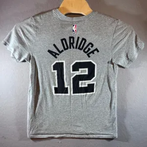 592 | Nike NBA San Antonio Spurs LaMarcus Aldridge‎ #12 DriFit Gray Women Med thumbnail 2