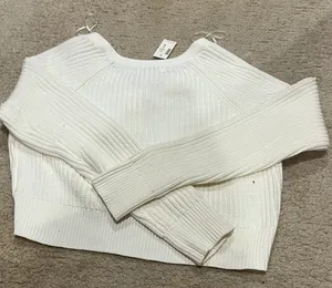 Sweater thumbnail 3