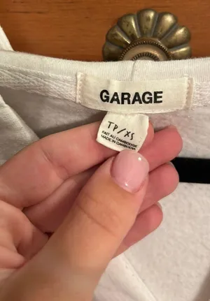 Garage Cropped Hoodie thumbnail 2