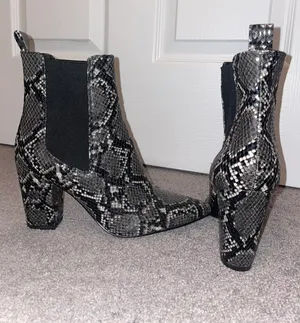 Steve Madden Booties thumbnail 1