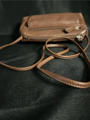 Stone Mountain Accessories Brown Pebbled Leather Crossbody Purse thumbnail 7