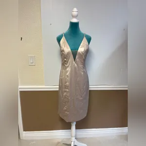 Revolve x Chrissy Teigen Panang Midi Dress – Champagne, Size S‎ thumbnail 6